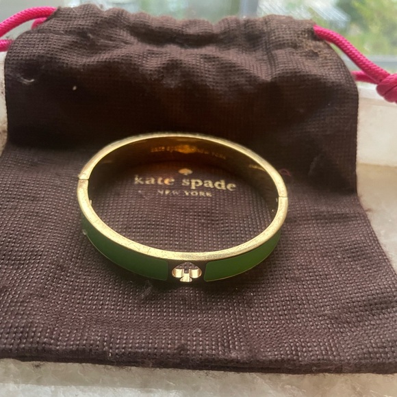 Kate Spade bangle wrist bracelet Apple Green 🍏 - Picture 1 of 5